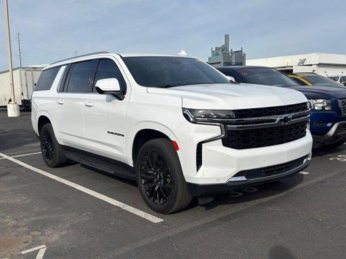 2024 Chevrolet Suburban LS