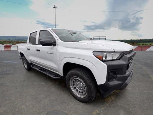 Summit White 2023 Chevrolet Colorado WT