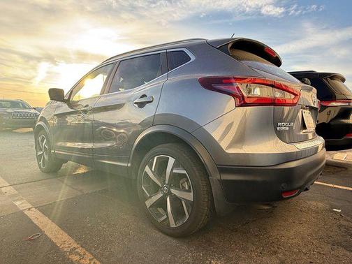 2022 Nissan Rogue Sport SL