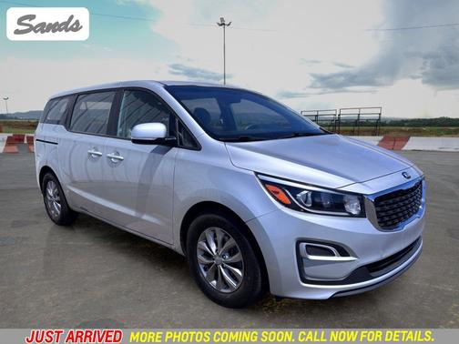 Silky Silver 2020 Kia Sedona L