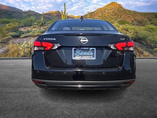 2023 Nissan Versa 1.6 SV
