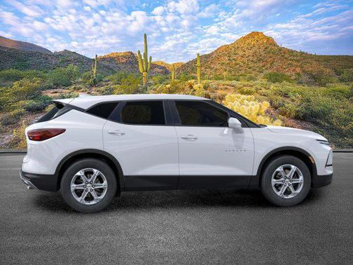 Summit White 2026 Chevrolet Blazer 2LT