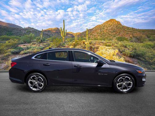 Dark Ash Metallic 2023 Chevrolet Malibu FWD 1LT