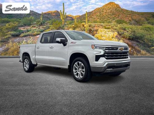 Iridescent Pearl Tricoat 2022 Chevrolet Silverado 1500 LTZ