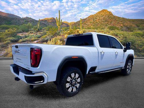 Summit White 2022 GMC Sierra 3500 AT4