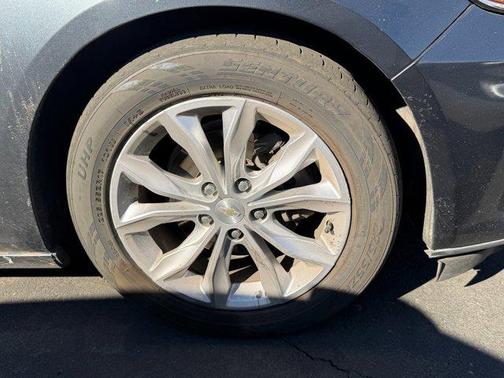 2020 Chevrolet Malibu FWD LT