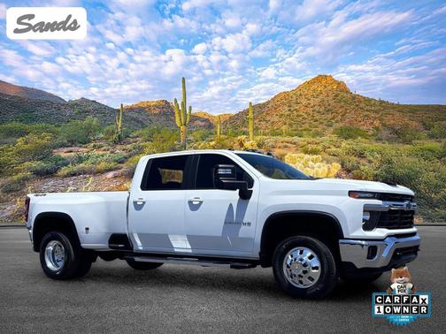 Summit White 2026 Chevrolet Silverado 3500 LT
