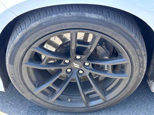 White Knuckle Clearcoat 2018 Dodge Charger Daytona 392 RWD