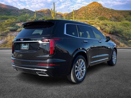 2022 Cadillac XT6 Premium Luxury FWD