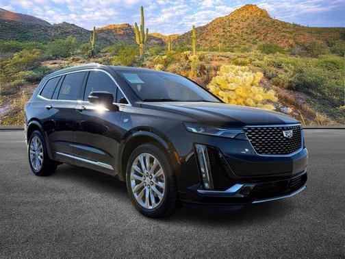 2022 Cadillac XT6 Premium Luxury FWD