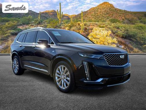 2022 Cadillac XT6 Premium Luxury FWD