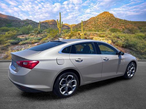 Mineral Gray Metallic 2023 Chevrolet Malibu FWD 1LT