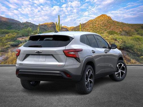 Sterling Gray Metallic 2026 Chevrolet Trax FWD 1RS