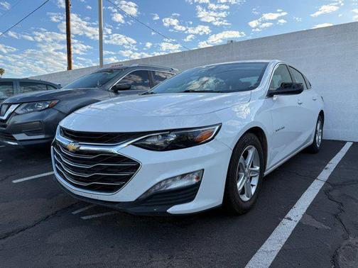 2022 Chevrolet Malibu FWD LT