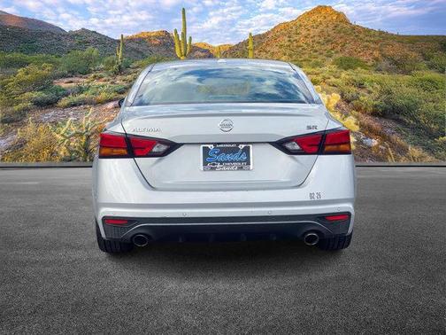 2021 Nissan Altima SR FWD