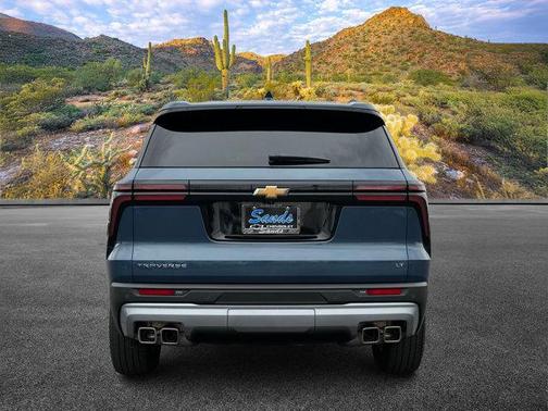 2024 Chevrolet Traverse LT