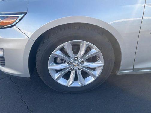 2022 Chevrolet Malibu FWD LT