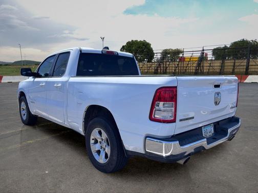 Bright White Clearcoat 2022 RAM 1500 Big Horn/Lone Star