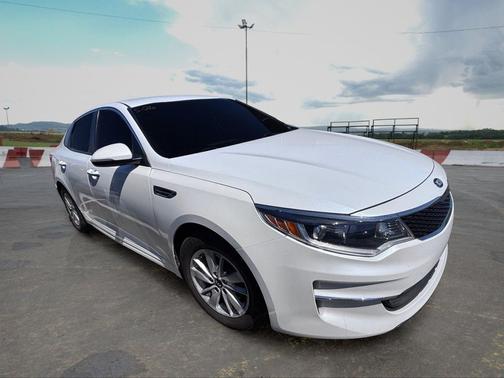 Snow White Pearl 2018 Kia Optima LX