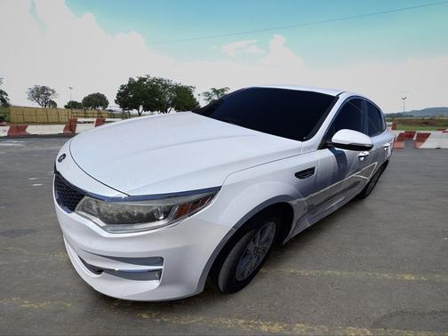 Snow White Pearl 2018 Kia Optima LX