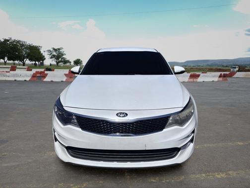 Snow White Pearl 2018 Kia Optima LX