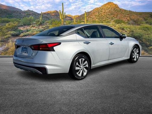 2023 Nissan Altima S FWD