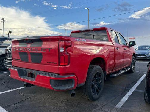 2022 Chevrolet Silverado 1500 Custom