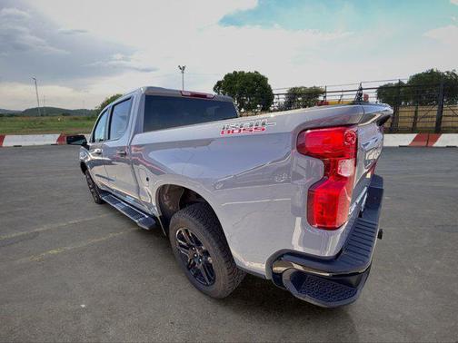 Slate Gray Metallic 2025 Chevrolet Silverado 1500 Custom Trail Boss