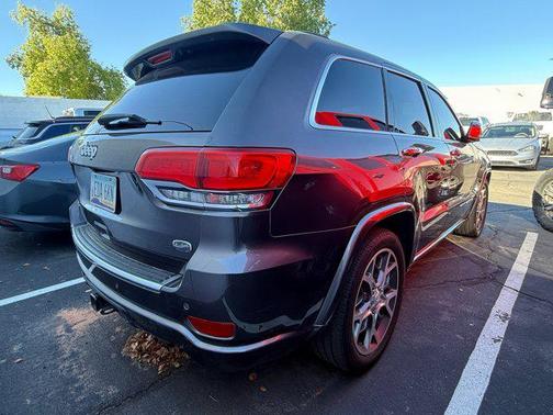 2019 Jeep Grand Cherokee Overland