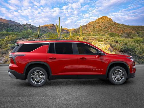 Radiant Red Tintcoat 2027 Chevrolet Traverse LT