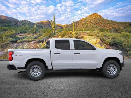 2025 Chevrolet Colorado WT