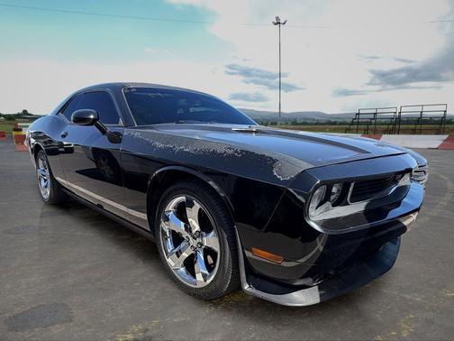 Black Clearcoat 2012 Dodge Challenger SXT