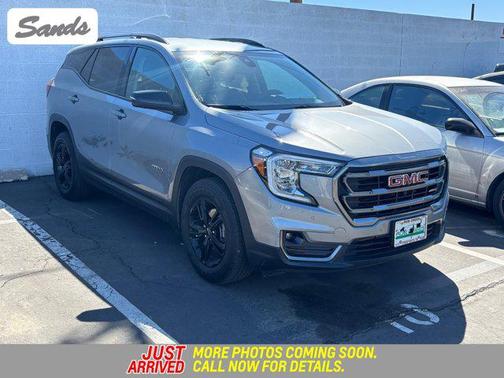 Sterling Metallic 2024 GMC Terrain AWD AT4