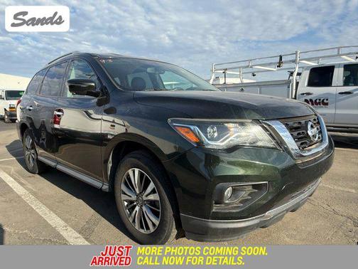 2020 Nissan Pathfinder SL 2WD