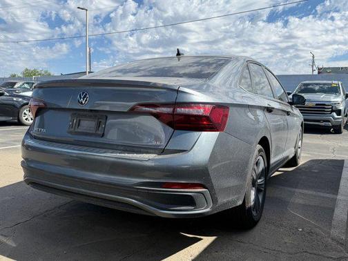 2023 Volkswagen Jetta 1.5T SE
