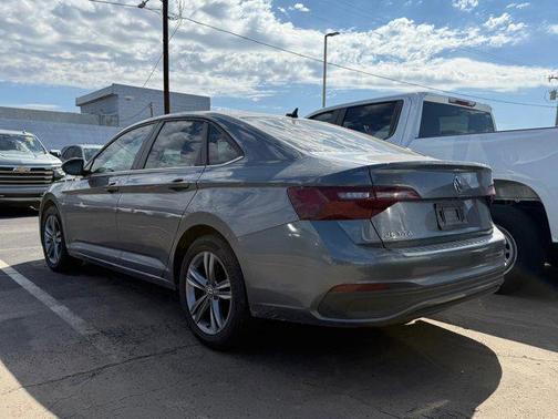2023 Volkswagen Jetta 1.5T SE