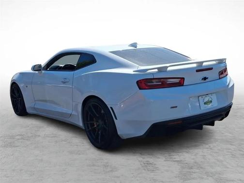 Summit White 2018 Chevrolet Camaro 1SS