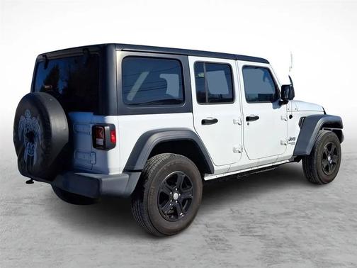 Bright White Clearcoat 2018 Jeep Wrangler Unlimited Sport