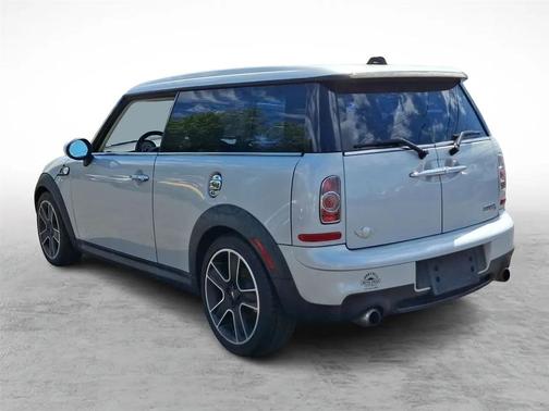 Pepper White - 850 2011 MINI Cooper S Base