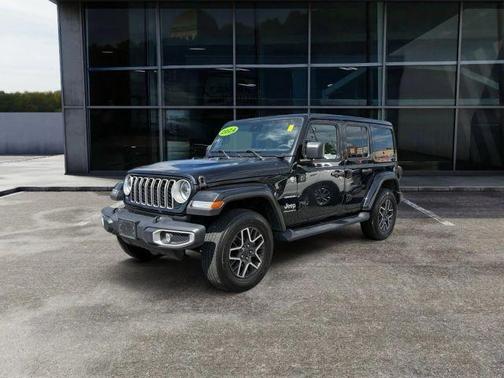2024 Jeep Wrangler Sahara