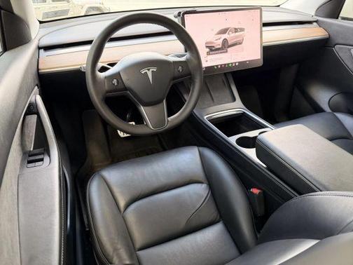 White 2022 Tesla Model Y Performance