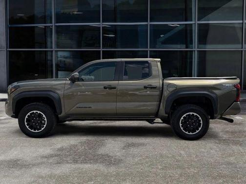 2025 Toyota Tacoma TRD Off Road