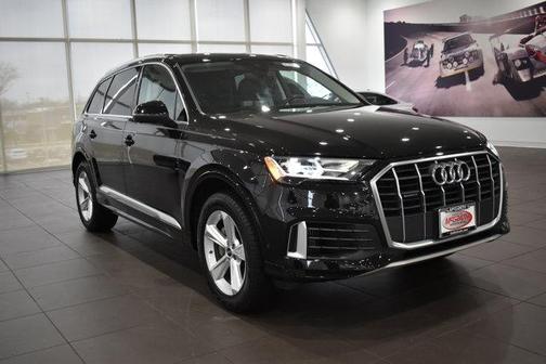 2022 Audi Q7 55 Premium
