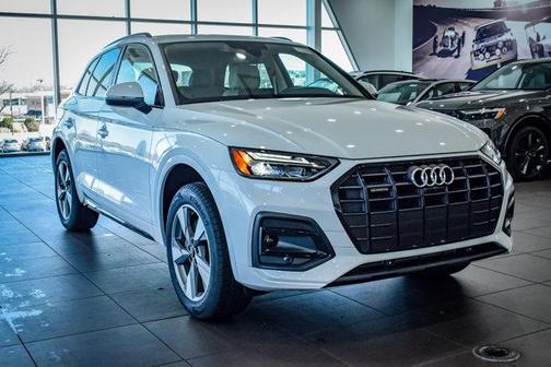 2025 Audi Q5 40 Premium Plus