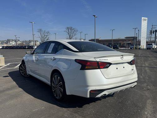 2024 Nissan Altima 2.5 SL