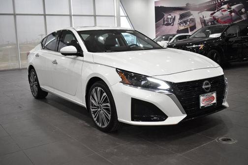 2024 Nissan Altima 2.5 SL