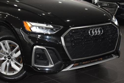 Mythos Black Metallic 2022 Audi Q5 45 S line Premium