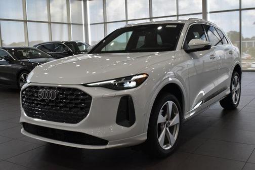 2025 Audi Q5 Premium Plus
