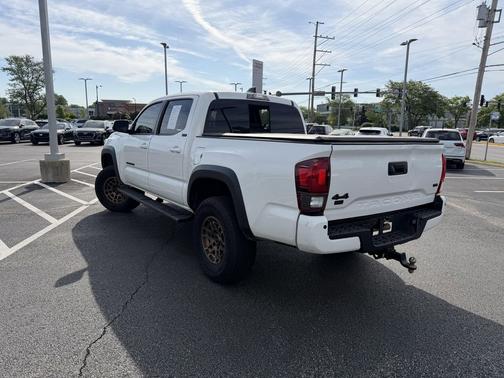 Ice Cap 2023 Toyota Tacoma Trail Edition