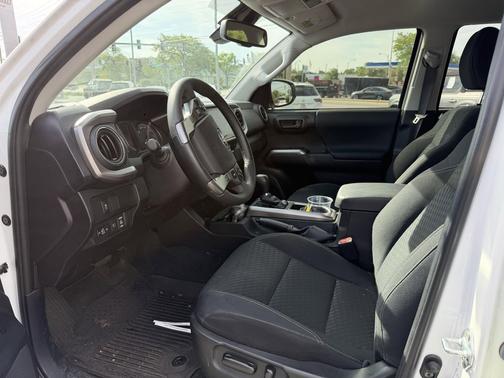 Ice Cap 2023 Toyota Tacoma Trail Edition